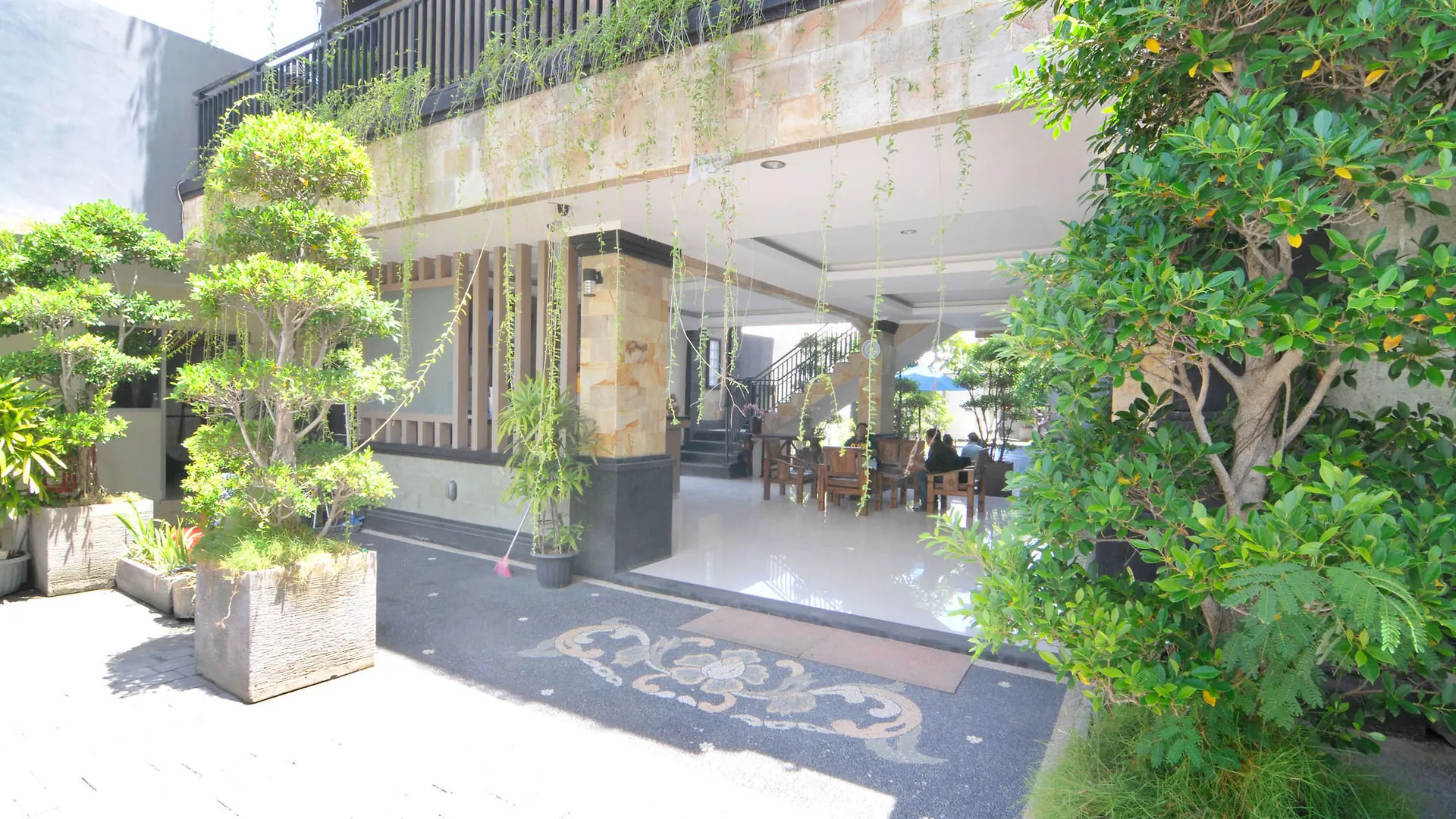 Hotel Super Oyo 3904 Kiki Residence Bali Denpasar